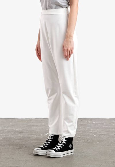 Solid Hi-Rise Tapered Leg Trouser