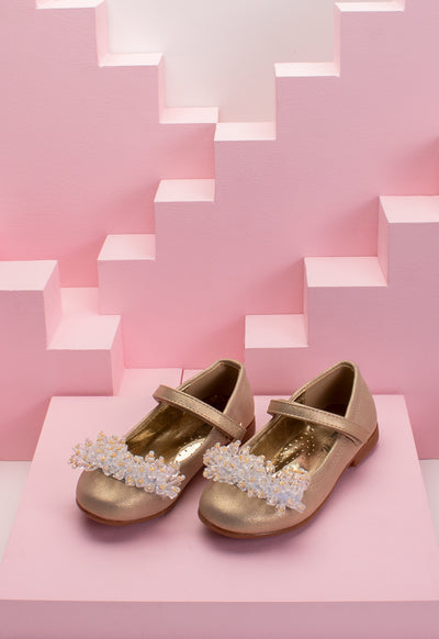 Beads Embellished Flat Shoes