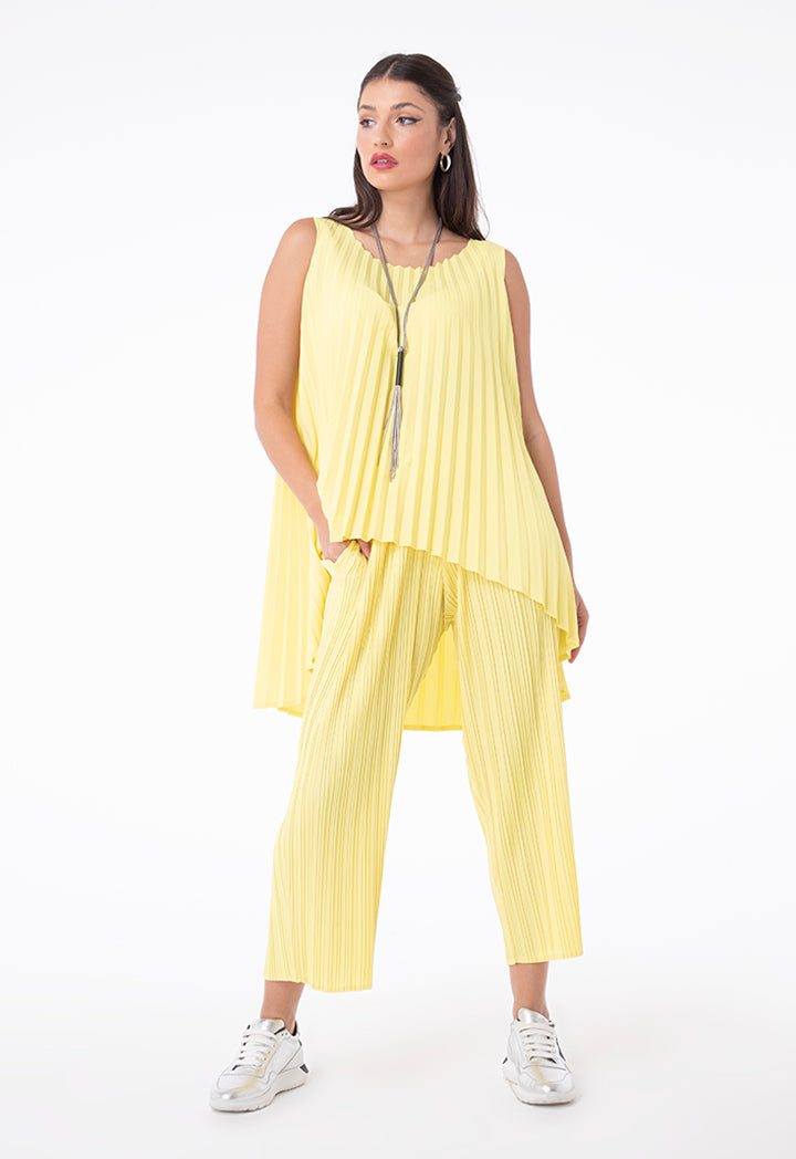 Pleated Cropped Pants